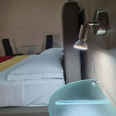 Guest house Royal Poerio 53 *
